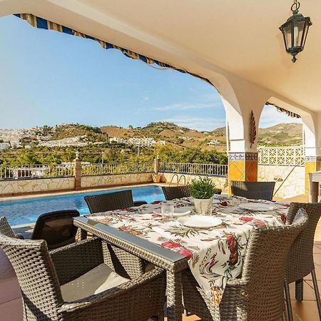 Villa Triana Нерха Экстерьер фото